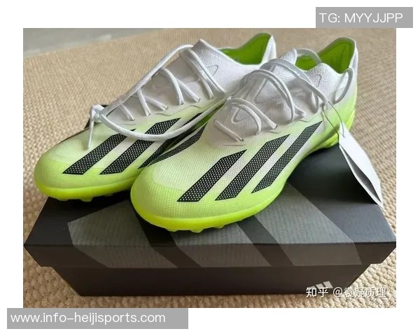 冬季足球鞋的选择与保养技巧让你在寒冷天气中也能尽情驰骋球场